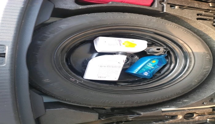 2018 Volkswagen TIGUAN HIGHLINE TDI AT, Diesel, Automatic, 1,11,627 km, tyre