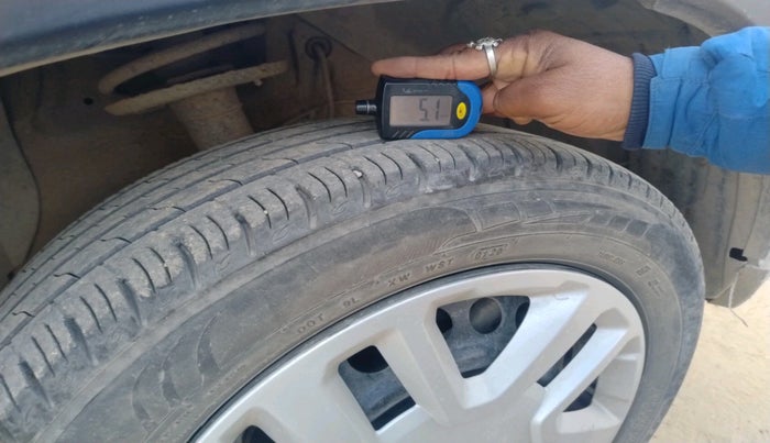 2020 Maruti Vitara Brezza VXI, Petrol, Manual, 39,456 km, tyre