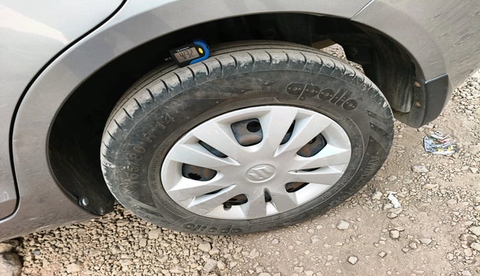 2013 Maruti Swift Dzire VXI, Petrol, Manual, 72,048 km, tyre