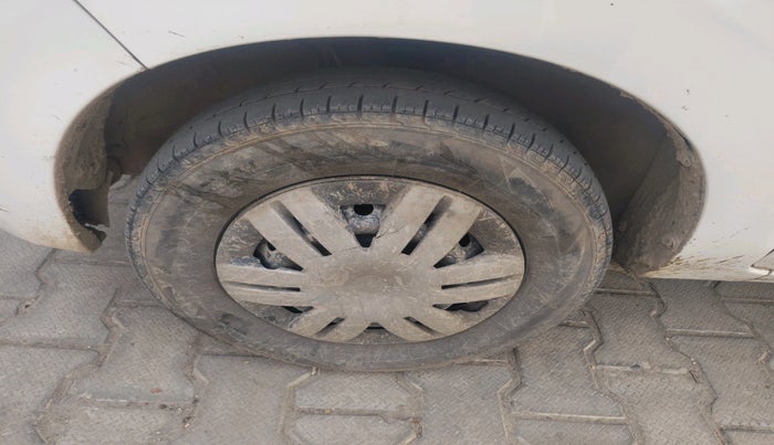 2021 Maruti Alto LXI CNG, Petrol, Manual, 83,764 km, tyre