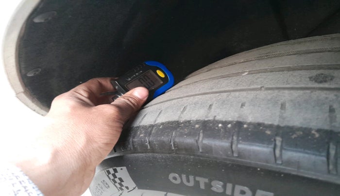 2020 Volvo XC 60 D5 INSCRIPTION, Diesel, Automatic, 91,667 km, tyre