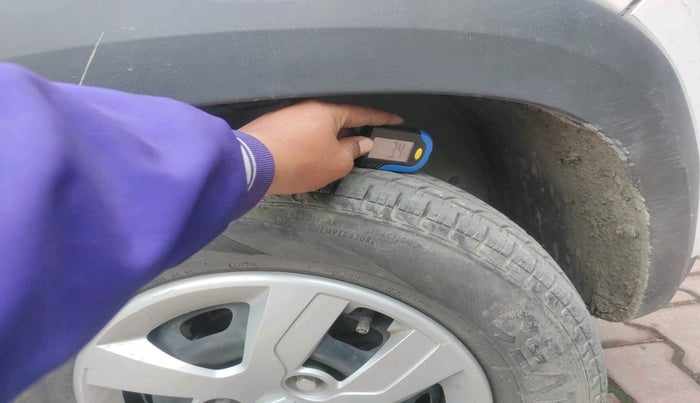 2019 Renault Kwid RXL, Petrol, Manual, 27,967 km, tyre