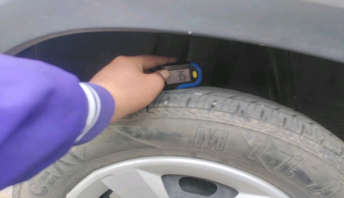 2019 Renault Kwid RXL, Petrol, Manual, 27,967 km, tyre