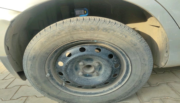 2012 Maruti Swift VDI, Diesel, Manual, 2,63,448 km, tyre