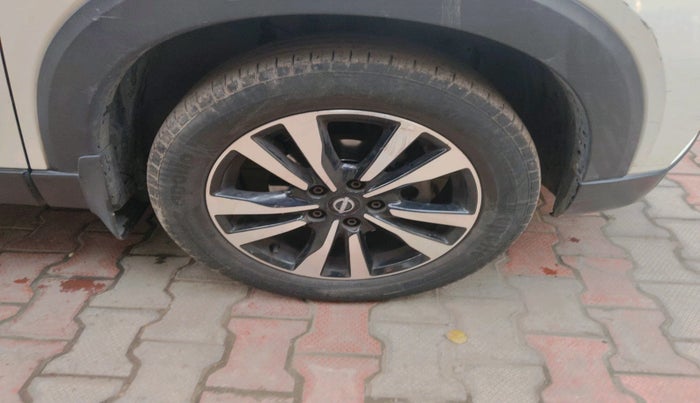 2021 Nissan Kicks XV TURBO 1.3, Petrol, Manual, 45,477 km, tyre