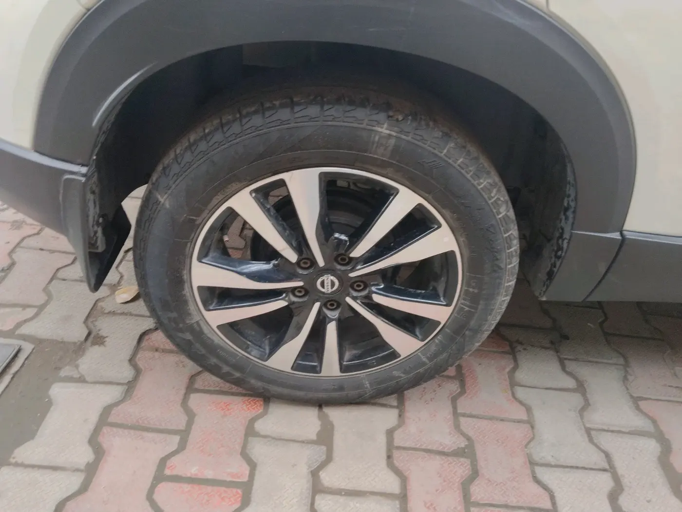 2021 Nissan Kicks XV TURBO 1.3, Petrol, Manual, 45,477 km, tyre