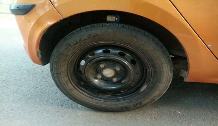 2017 Tata Tiago XT PETROL, Petrol, Manual, 93,581 km, tyre