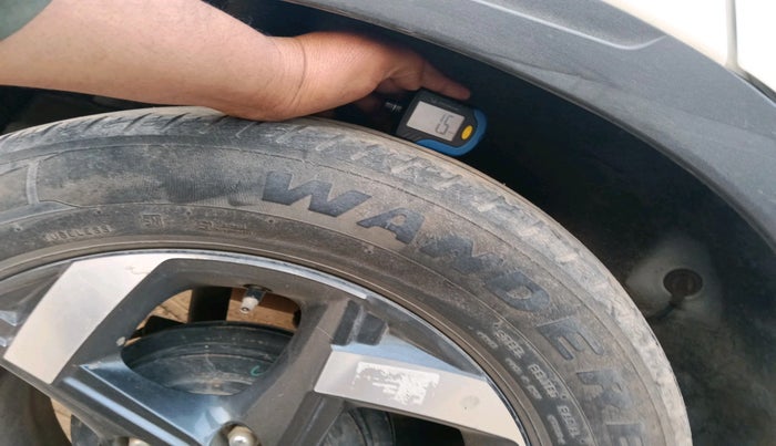 2021 Hyundai VENUE SX 1.0 (O) TURBO, Petrol, Manual, 56,647 km, tyre