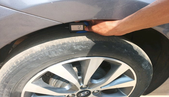 2015 Hyundai Verna FLUIDIC 1.6 CRDI S(O) 4S, Diesel, Manual, 90,315 km, tyre