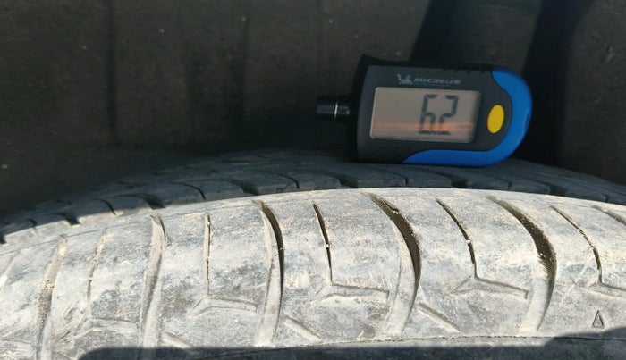 2018 Maruti Dzire ZXI, Petrol, Manual, 95,333 km, tyre