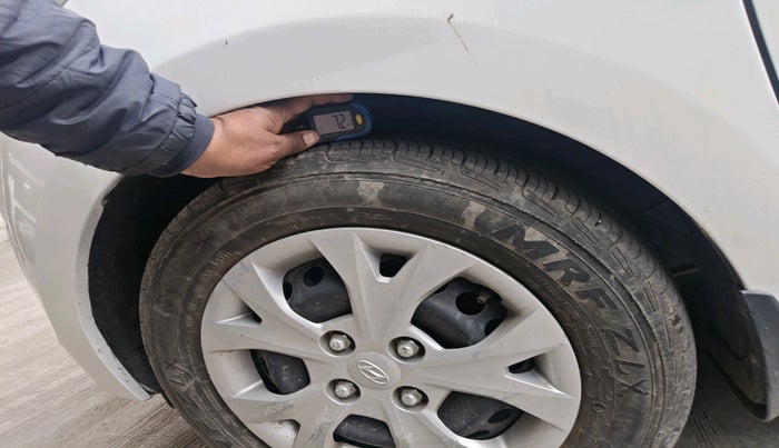 2015 Hyundai Grand i10 MAGNA 1.2 KAPPA VTVT, Petrol, Manual, 26,759 km, tyre