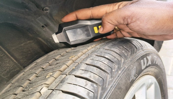 2020 Renault TRIBER RXL AMT, Petrol, Automatic, 37,769 km, tyre