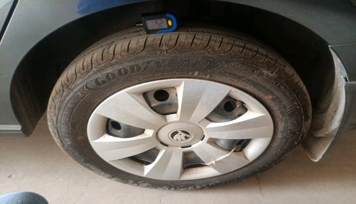 2021 Skoda Rapid ACTIVE 1.0 TSI, Petrol, Manual, 40,393 km, tyre