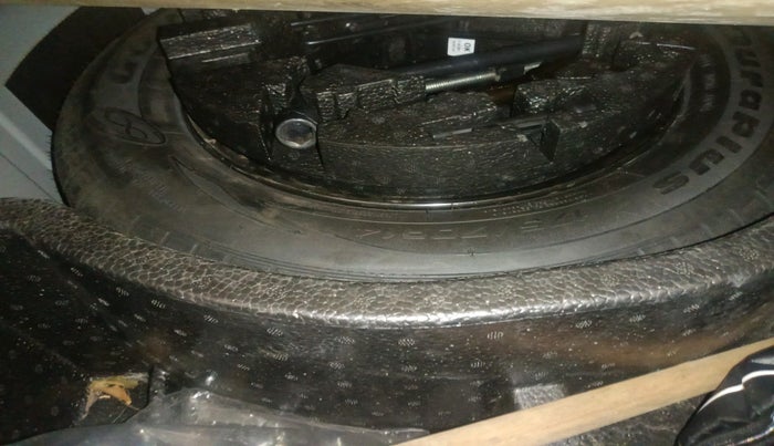 2021 Skoda Rapid ACTIVE 1.0 TSI, Petrol, Manual, 40,393 km, tyre