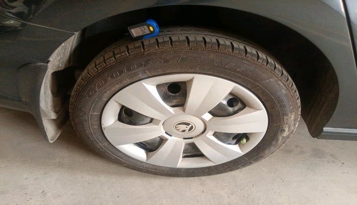 2021 Skoda Rapid ACTIVE 1.0 TSI, Petrol, Manual, 40,393 km, tyre