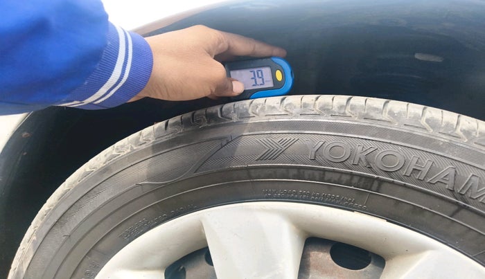 2013 Nissan Sunny XV DIESEL, Diesel, Manual, 1,09,893 km, tyre