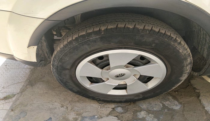 2018 Mahindra XUV500 W7, Diesel, Manual, 1,69,486 km, tyre