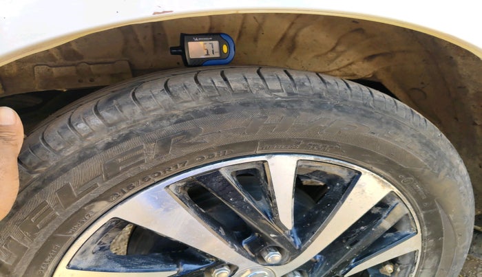 2021 Toyota Innova Crysta 2.4 ZX 7 STR, Diesel, Manual, 82,457 km, tyre