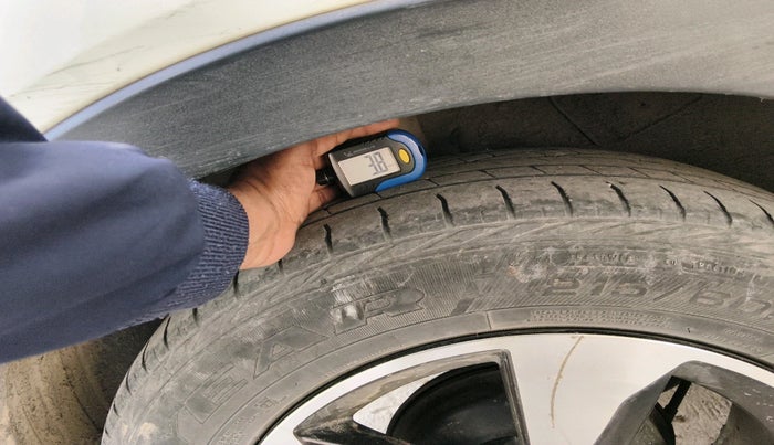 2018 Tata NEXON XZA PLUS PETROL DUAL TONE, Petrol, Automatic, 1,77,293 km, tyre