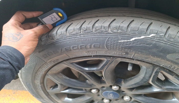 2016 Ford Ecosport TITANIUM 1.5L DIESEL, Diesel, Manual, 1,38,875 km, tyre