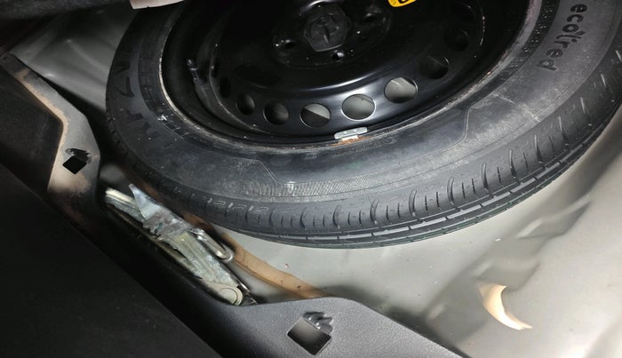 2020 Maruti Baleno ZETA PETROL 1.2, Petrol, Manual, 14,828 km, tyre