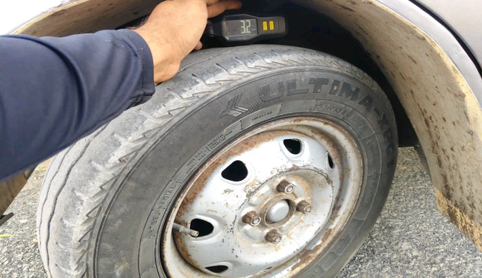 2018 Maruti Eeco 5 STR WITH A/C+HTR, Petrol, Manual, 1,48,398 km, tyre