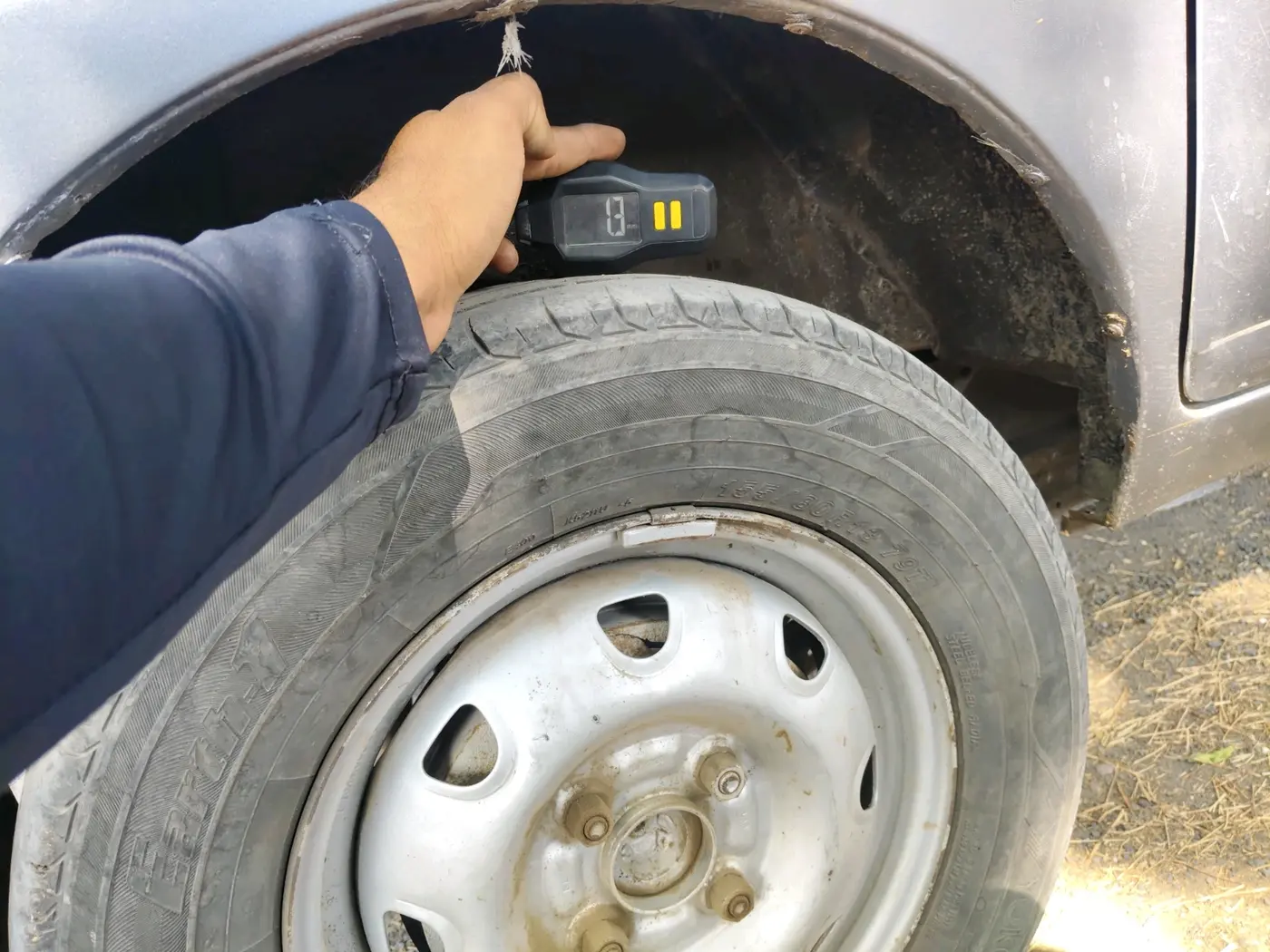 2018 Maruti Eeco 5 STR WITH A/C+HTR, CNG, Manual, 1,48,398 km, tyre