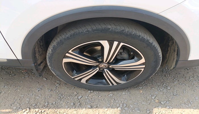 2021 MG ASTOR SHARP 1.5 MT, Petrol, Manual, 71,061 km, tyre