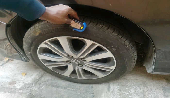 2019 Honda City 1.5L I-VTE V CVT, Petrol, Automatic, 44,579 km, tyre