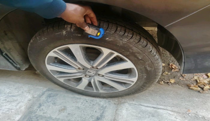 2019 Honda City 1.5L I-VTE V CVT, Petrol, Automatic, 44,579 km, tyre