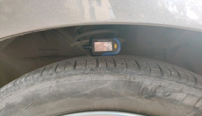 2018 Maruti Ciaz DELTA DIESEL 1.3, Diesel, Manual, 47,644 km, tyre