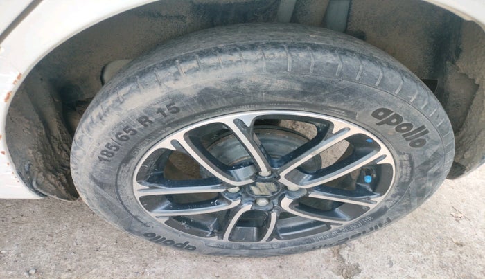 2020 Maruti Swift ZXI PLUS, Petrol, Manual, 63,000 km, tyre