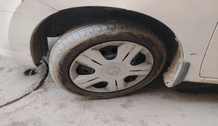 2017 Maruti Wagon R 1.0 VXI, CNG, Manual, 55,692 km, tyre