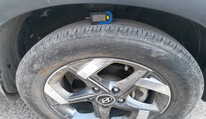 2021 Hyundai VENUE SX 1.0 TURBO, Petrol, Manual, 35,654 km, tyre