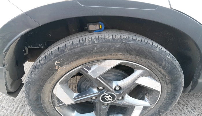 2021 Hyundai VENUE SX 1.0 TURBO, Petrol, Manual, 35,654 km, tyre