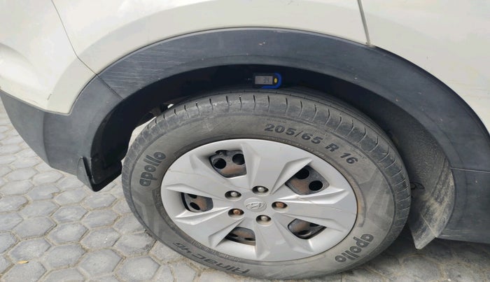 2017 Hyundai Creta E PLUS 1.4 DIESEL, Diesel, Manual, 1,47,072 km, tyre