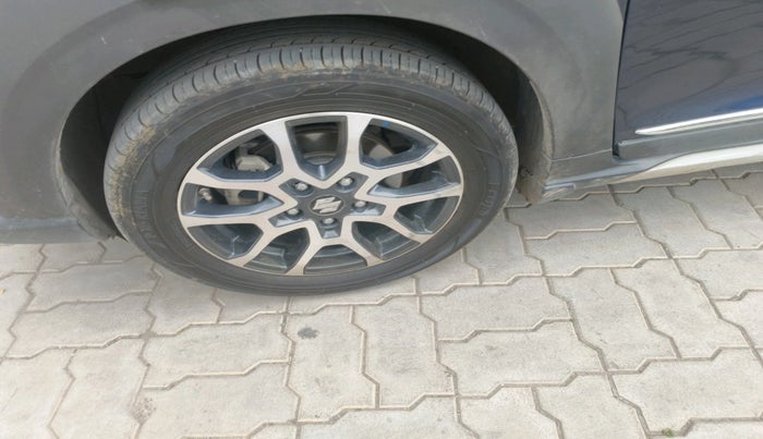 2022 Maruti XL6 ALPHA PLUS AT, Petrol, Automatic, 59,955 km, tyre