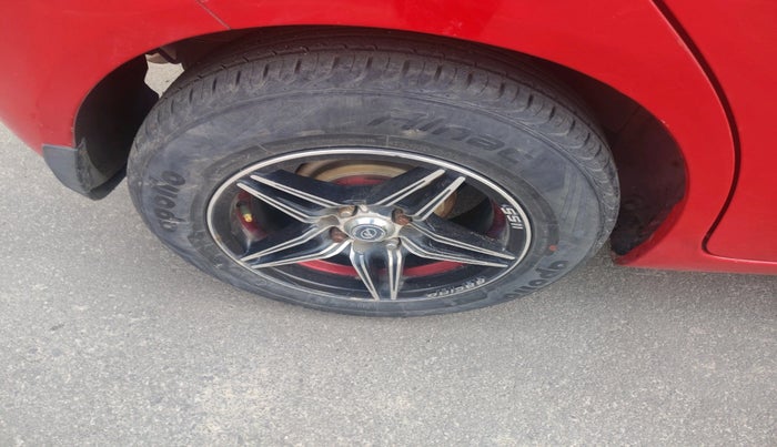 2012 Honda Brio S MT, Petrol, Manual, 45,099 km, tyre