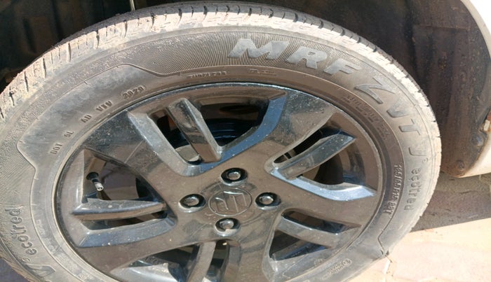 2014 Maruti Swift Dzire ZDI, Diesel, Manual, 95,321 km, tyre