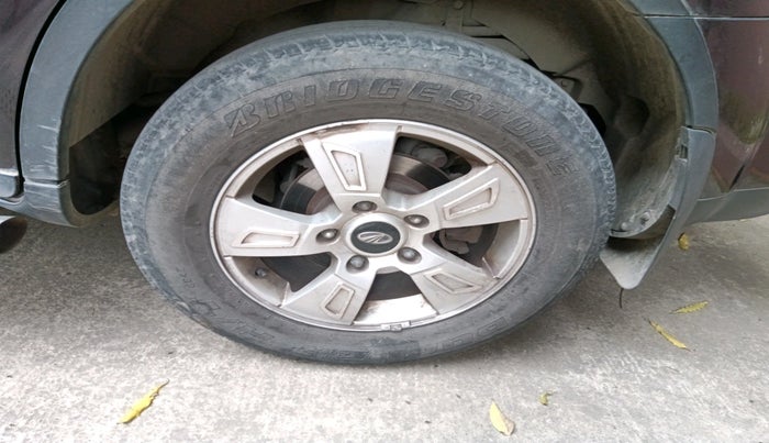 2014 Mahindra XUV500 W8, Diesel, Manual, 1,23,582 km, tyre