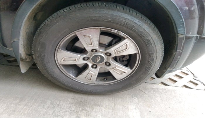 2014 Mahindra XUV500 W8, Diesel, Manual, 1,23,582 km, tyre