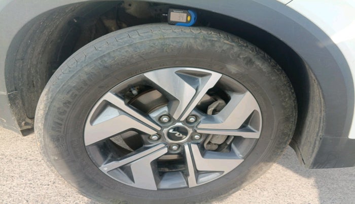 2022 KIA SONET HTX 1.5, Diesel, Manual, 1,08,342 km, tyre