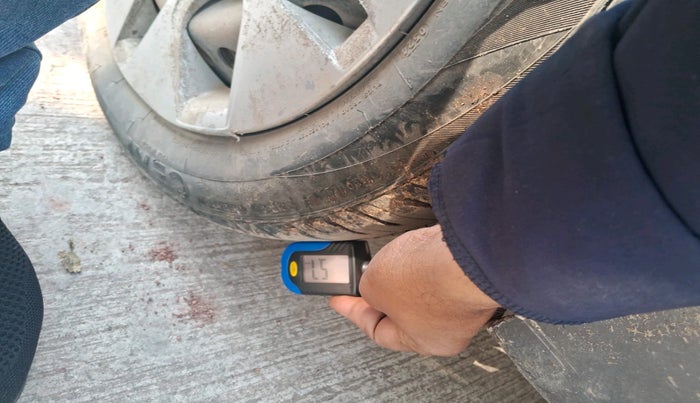 2018 Hyundai Xcent S 1.2, CNG, Manual, 57,402 km, tyre