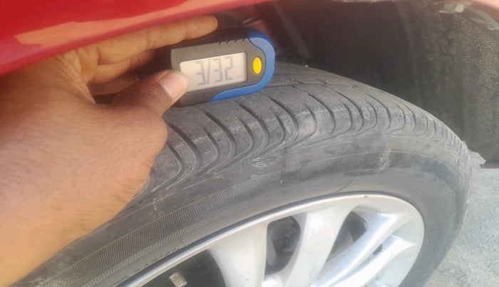 2018 Toyota YARIS G MT, Petrol, Manual, 1,15,291 km, tyre