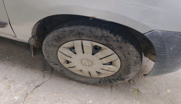 2011 Maruti Alto LXI CNG, Petrol, Manual, 70,718 km, tyre