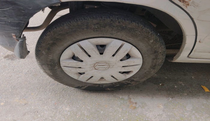 2011 Maruti Alto LXI CNG, Petrol, Manual, 70,718 km, tyre