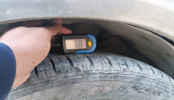 2014 Nissan Sunny XV DIESEL, Diesel, Manual, 89,778 km, tyre