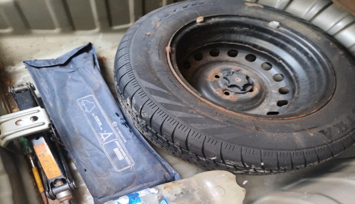 2014 Nissan Sunny XV DIESEL, Diesel, Manual, 89,778 km, tyre