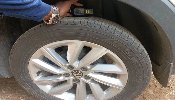 2022 Volkswagen TAIGUN HIGHLINE 1.0 TSI AT, Petrol, Automatic, 68,079 km, tyre