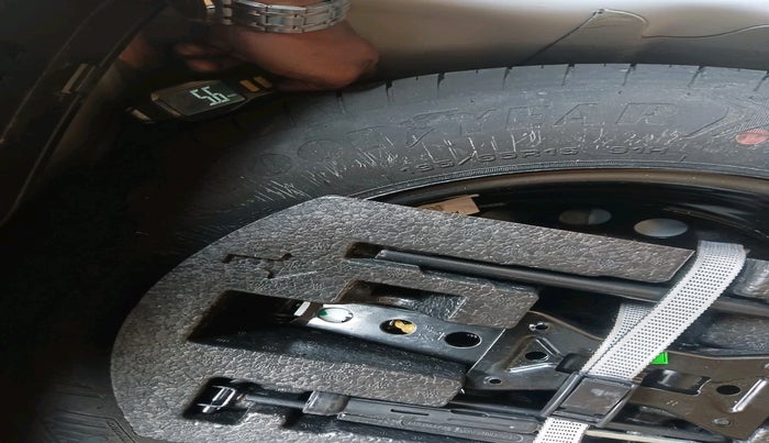 2022 Volkswagen TAIGUN HIGHLINE 1.0 TSI AT, Petrol, Automatic, 68,079 km, tyre